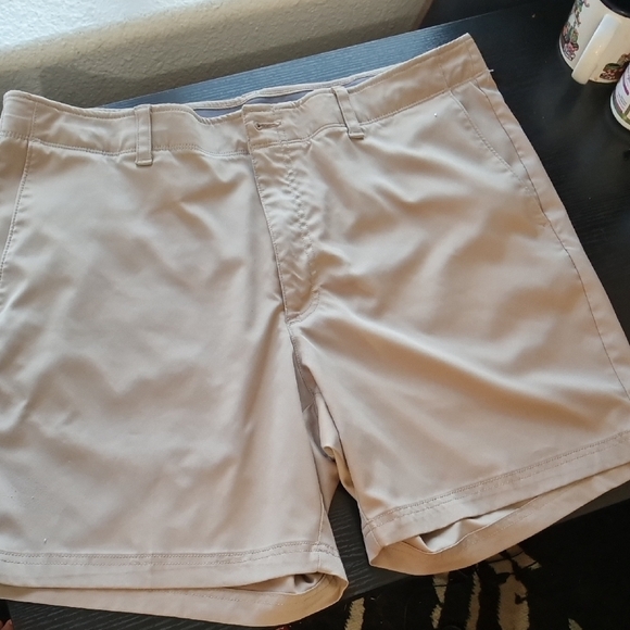 "Make Offer" PGA Tour Tan Flat Front Shorts Mid-Length - Picture 1 of 4